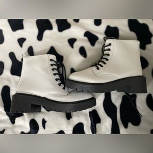 NIB! Lace-Up Front Combat Boots (White)